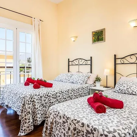 Βίλα Playa De Fanabe Sleeps 8 With Pool And Air Con Costa Adeje (Tenerife)