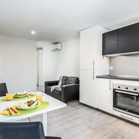 Playa De Fanabe Sleeps 8 With Pool And Air Con Villa